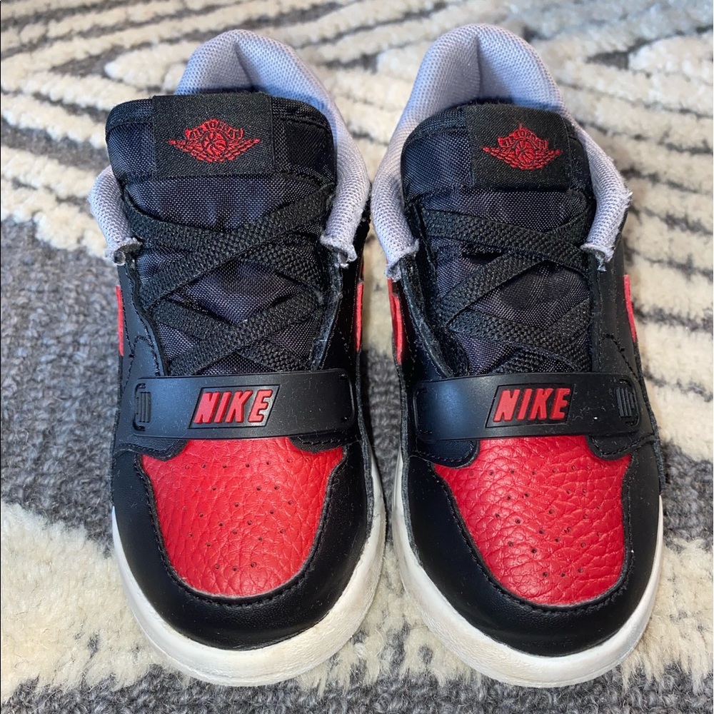 Children’s Air Jordan 3s Red Cement